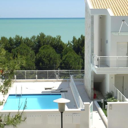 Cerrano Park Resort Pineto Exterior photo