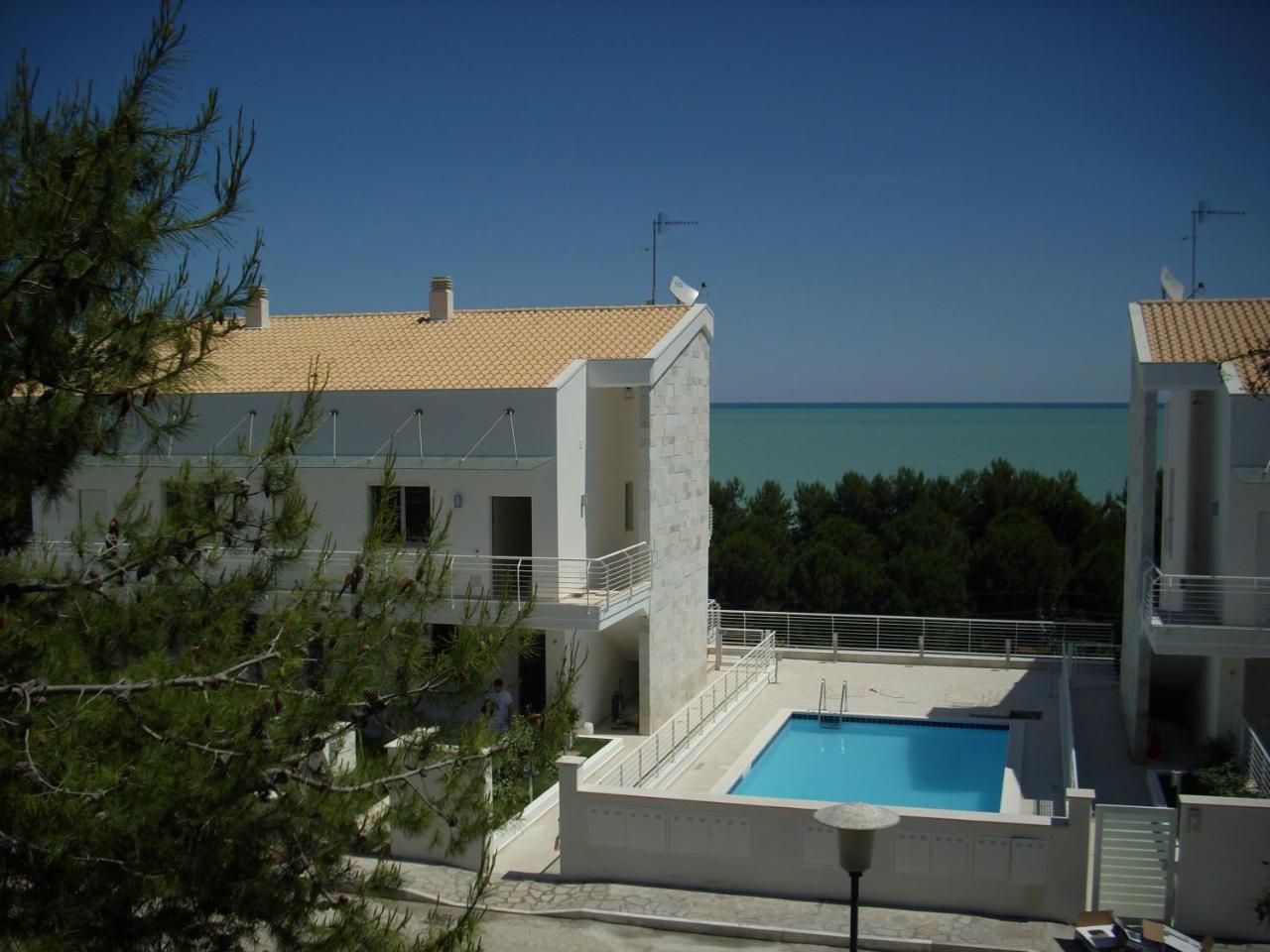 Cerrano Park Resort Pineto Exterior photo
